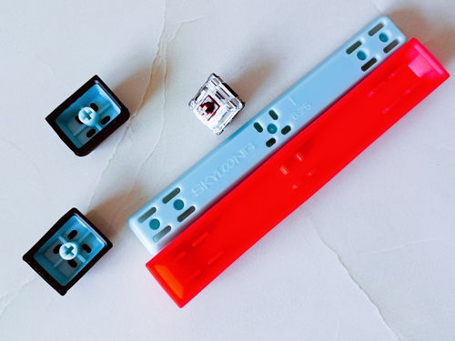 小呆蟲(chóng)Sk96s雙模機(jī)械鍵盤(pán)深度評(píng)測(cè) 硅膠鍵帽新體驗(yàn)，PCBA方案板加持，辦公游戲兩相宜